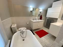 711APT2
